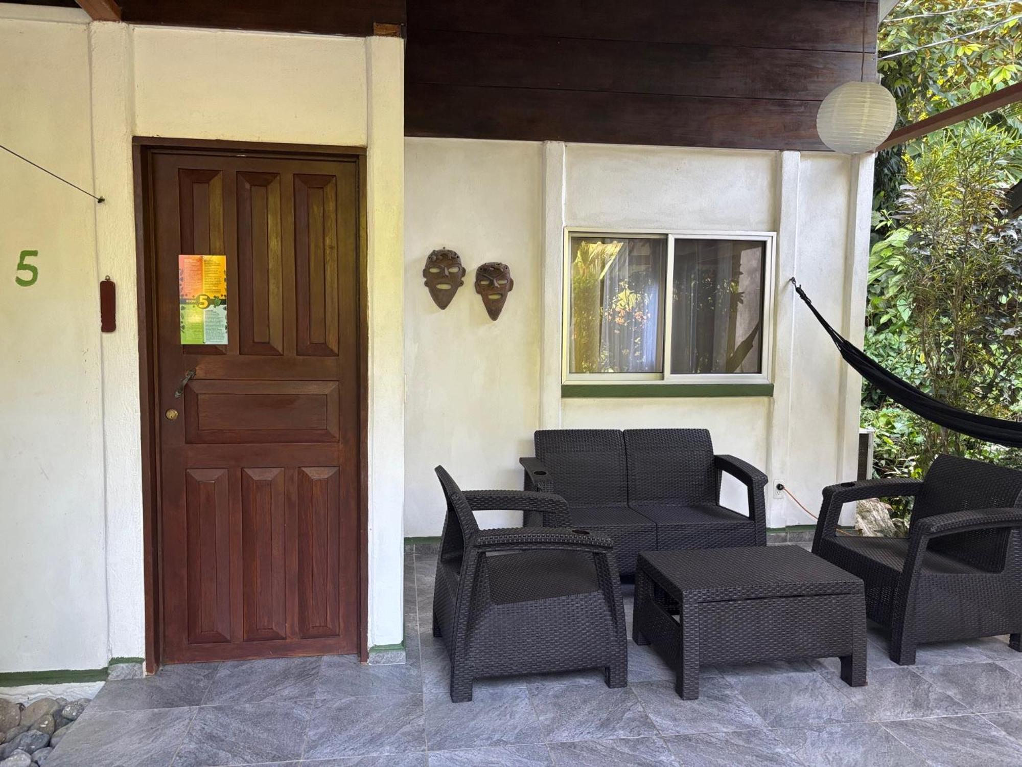 Hotel Suizo Loco Lodge & Resort Cahuita Exterior foto