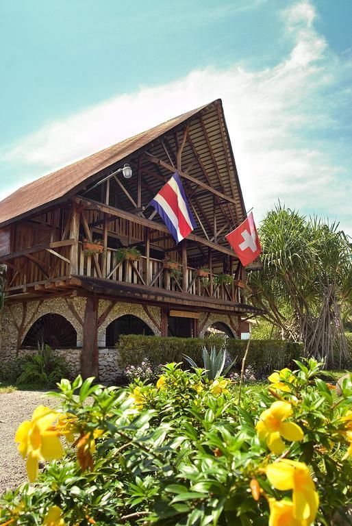 Hotel Suizo Loco Lodge & Resort Cahuita Exterior foto